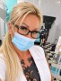 Frau Dr. Cora