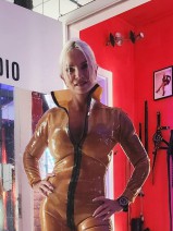 MissLadyTina - BDSM NS und KV im eigenen Studio