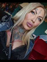 BIZARR MILF MIRIAM DOMINANT in Göttingen Bild 2